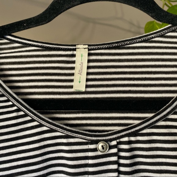 2 for 20 💚 Striped Baby Tee - Picture 3 of 4